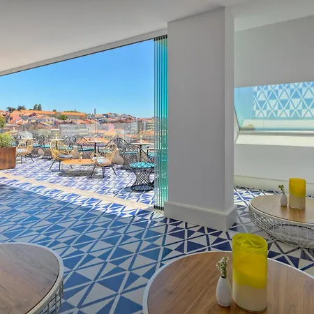 H10 Duque De Loule Hotel 4*