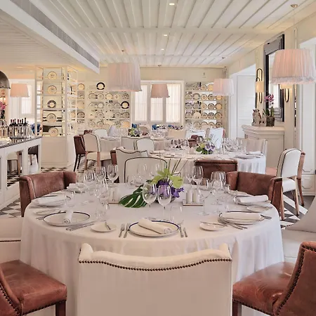 H10 Duque De Loule Hotel 4*