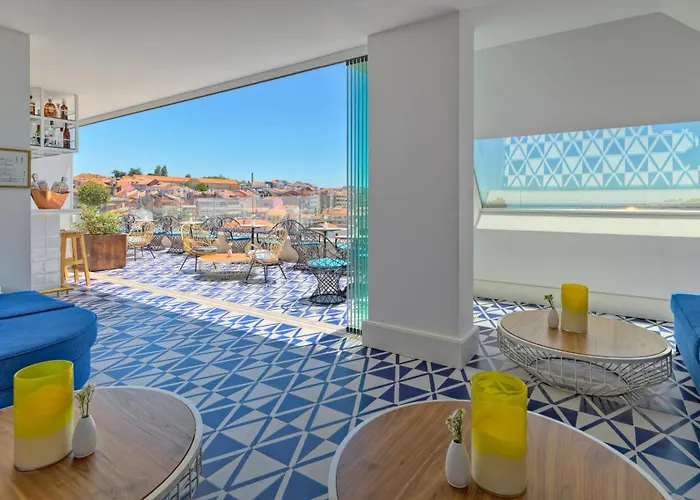 H10 Duque De Loule Hotel 4*